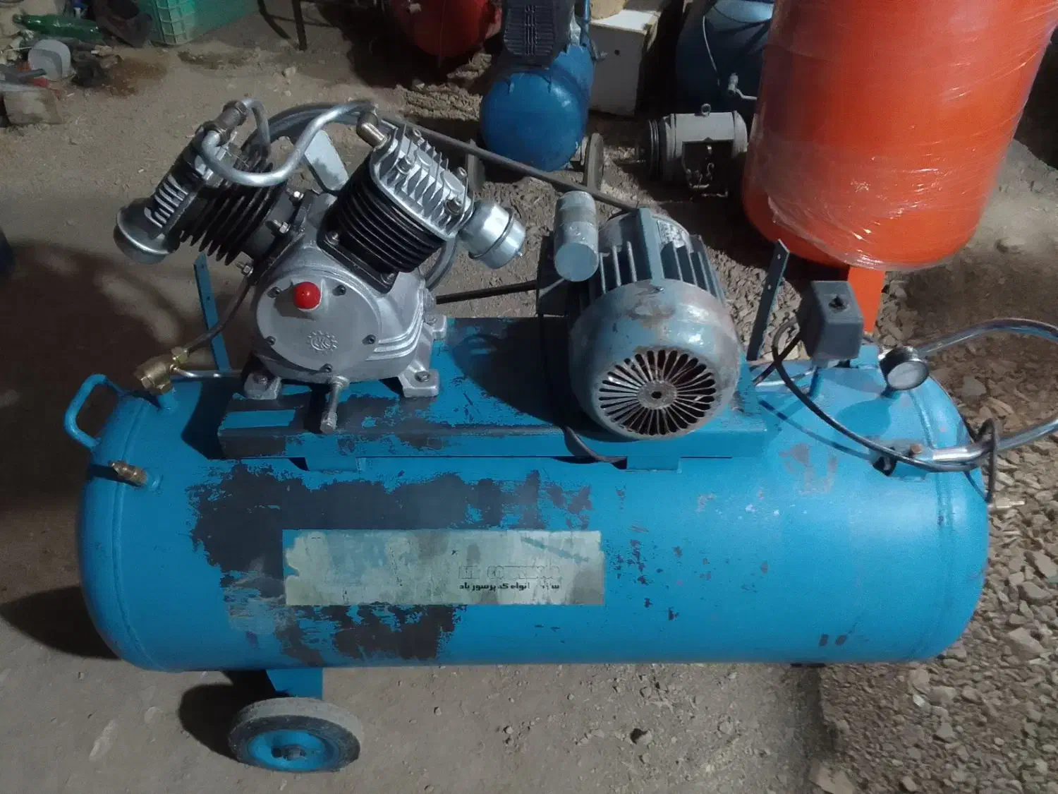 پمپ باد کمپرسور باد ۲۵۰ و۵۰|ماشین‌آلات صنعتی|درگزین, |دیوار