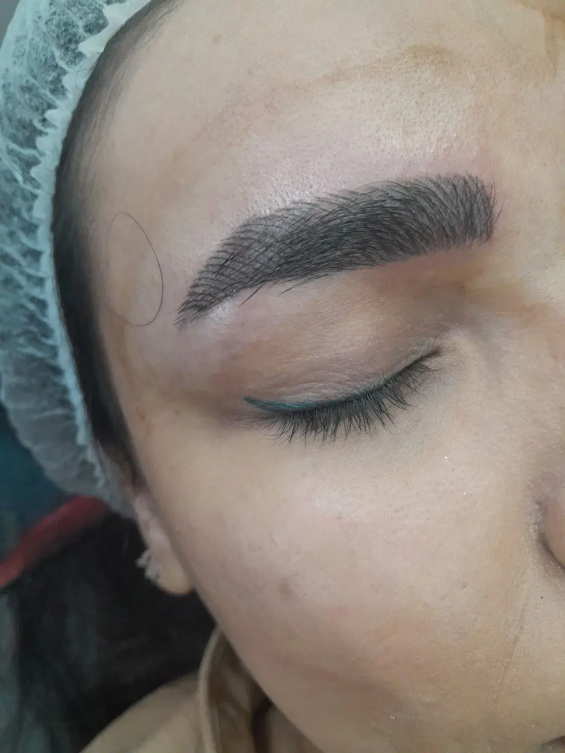 فیبروز. رژلب. خط چط چشم|خدمات آرایشگری و زیبایی|سبزوار, فرهنگیان|دیوار