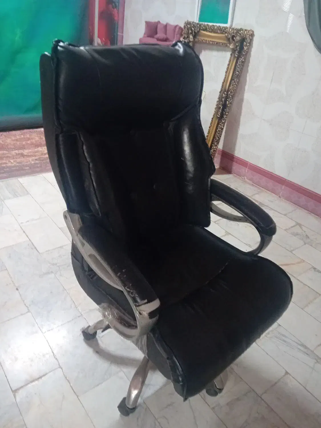 سندلی|صندلی و نیمکت|قزوین, |دیوار