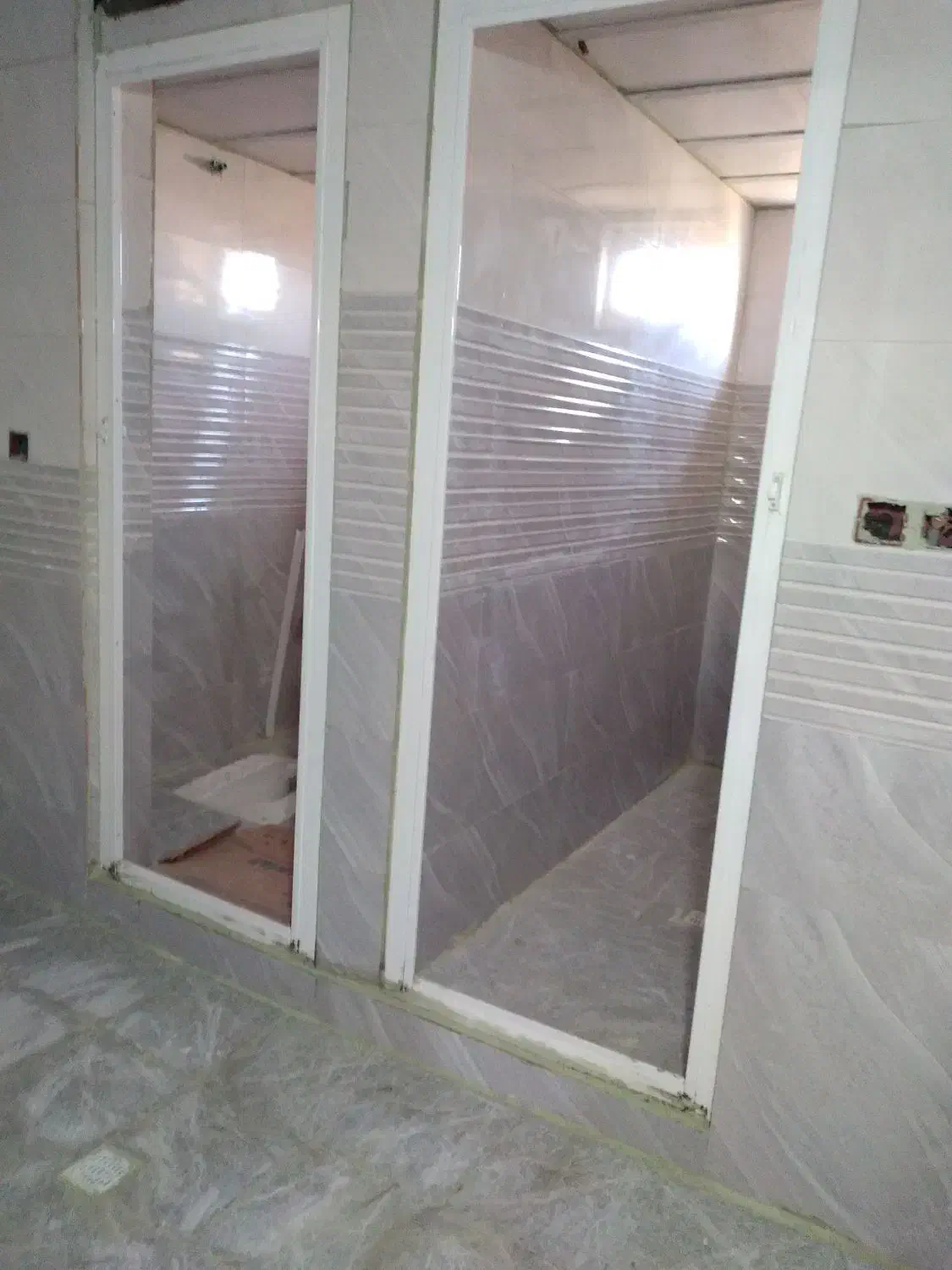 اجرای‌کاشی‌سرامیک‌موزائیک نمای‌ساختمان|خدمات پیشه و مهارت|میانه, |دیوار