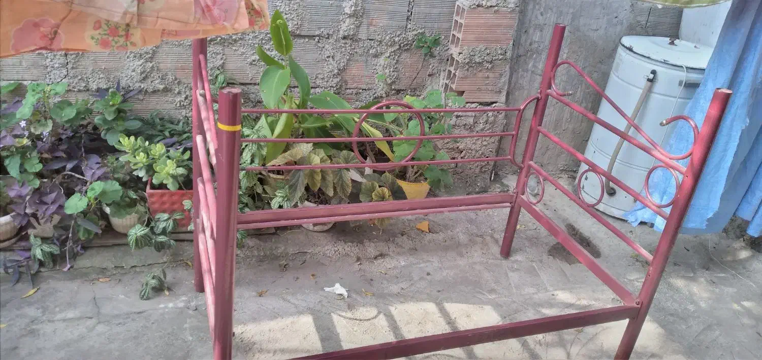 تخت بچه نو|تخت و صندلی بچه|ساری, |دیوار