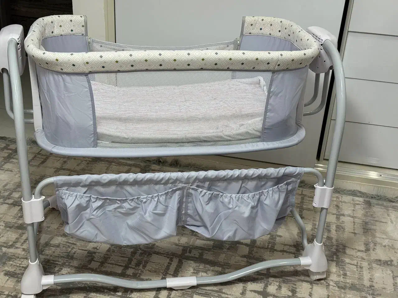 تخت سه کاره ماستلا|تخت و صندلی بچه|اراک, |دیوار