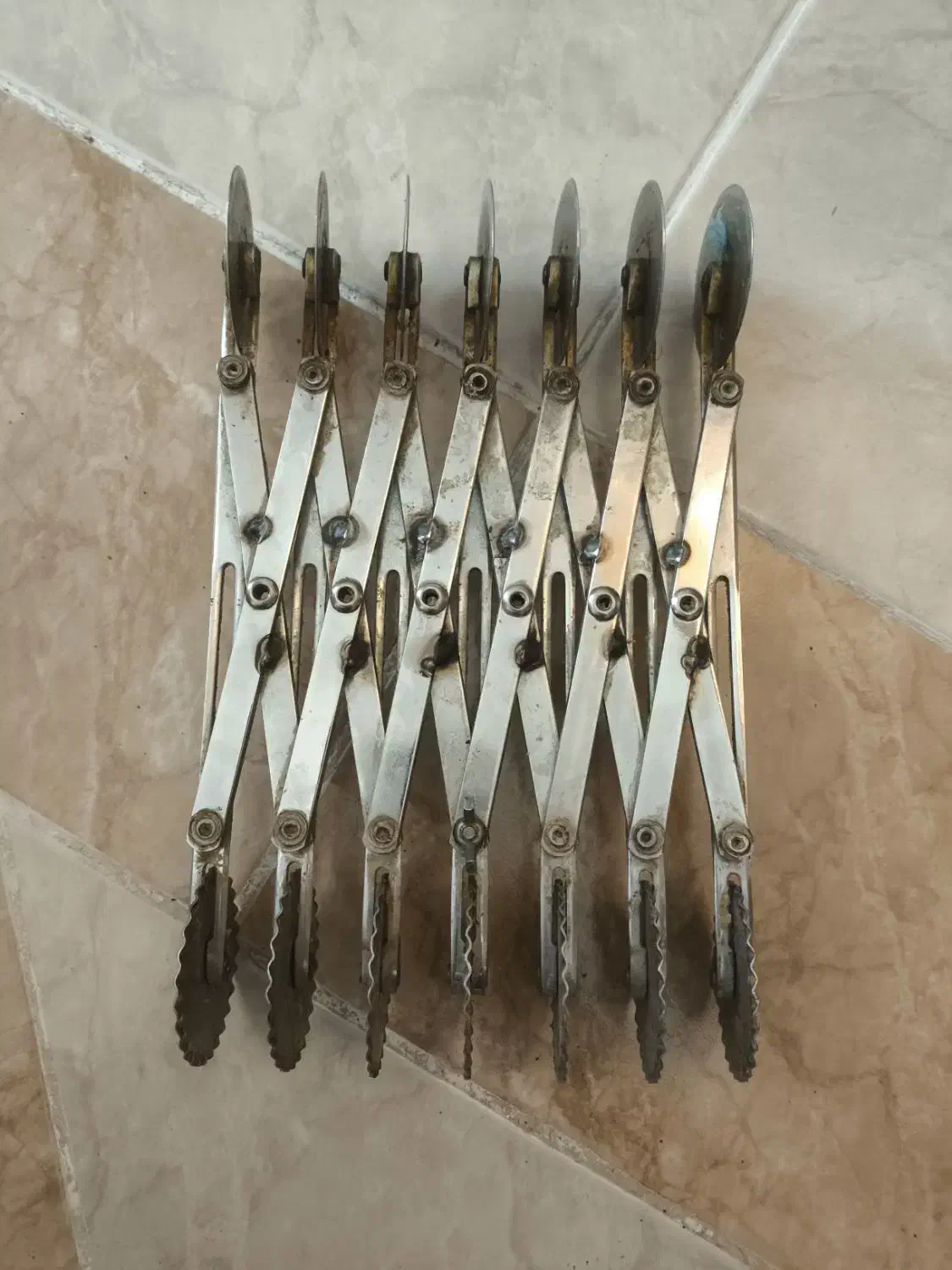 هفت چرخ قنادی|ظروف پختوپز|اصفهان, جلالیه|دیوار