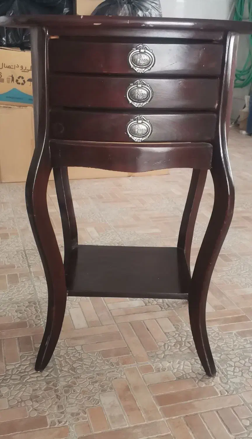 میز تلفن رنگ فندقی قیمت 1میلیون|میز تلفن|یزد, |دیوار