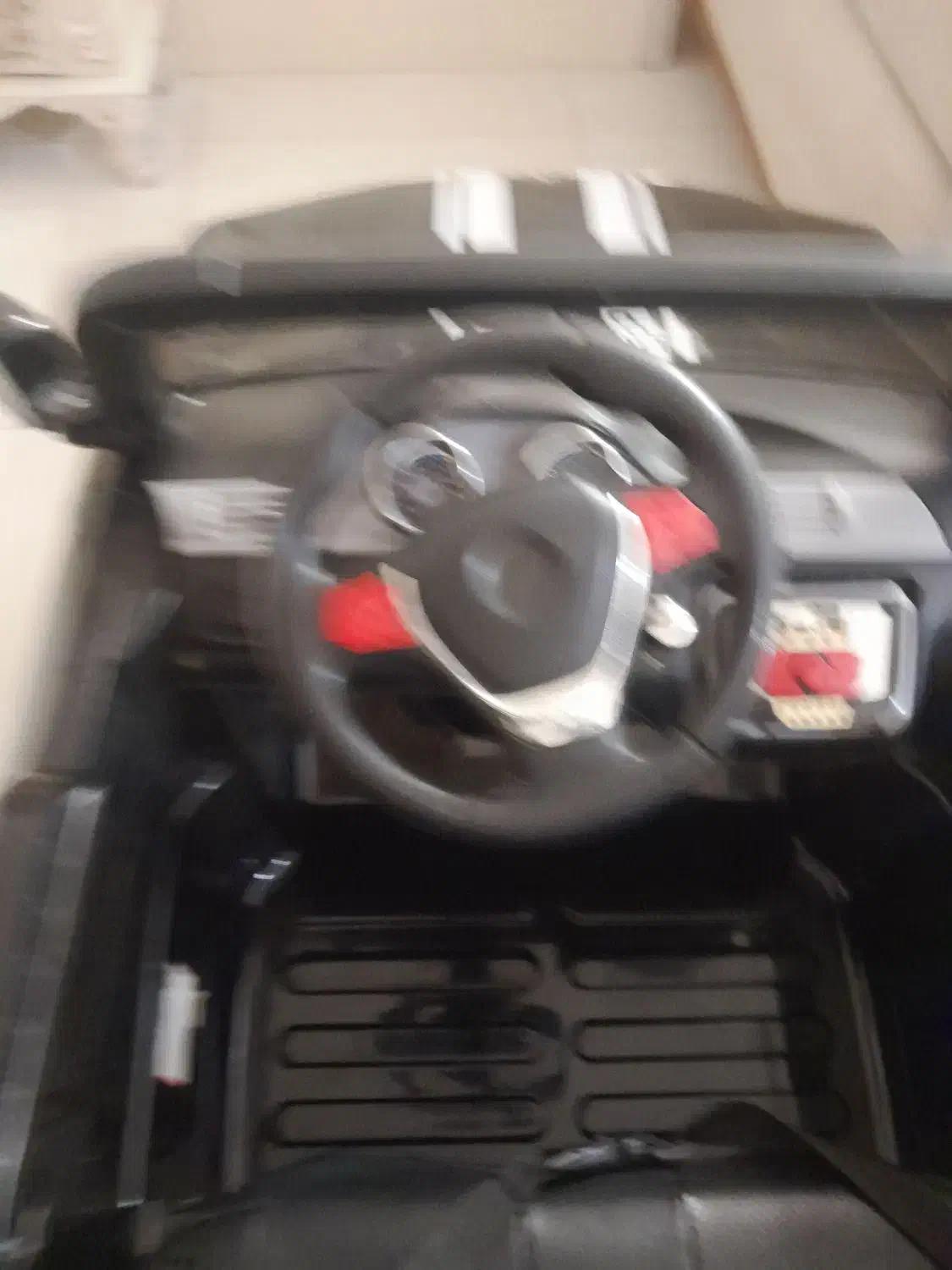 ماشین شارژی .مزیکال و رم خور|اسباببازی|تهران, باغ خزانه|دیوار