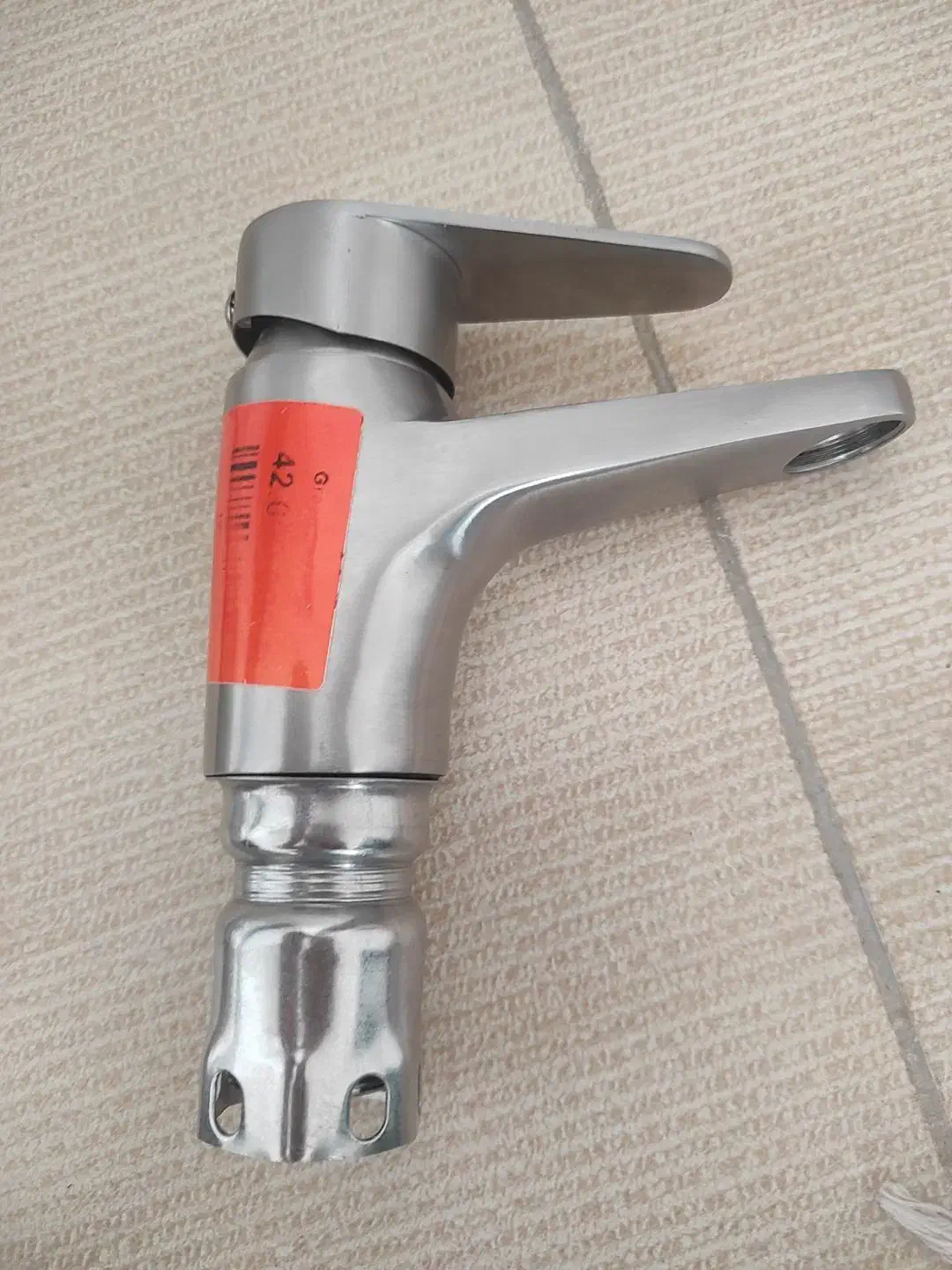 شیر روشویی و سرویس۲تومن|لوازم سرویس بهداشتی|اردبیل, |دیوار