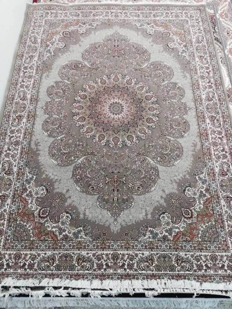 فرش ۹ و چهار متری|فرش|رشت, باهنر|دیوار