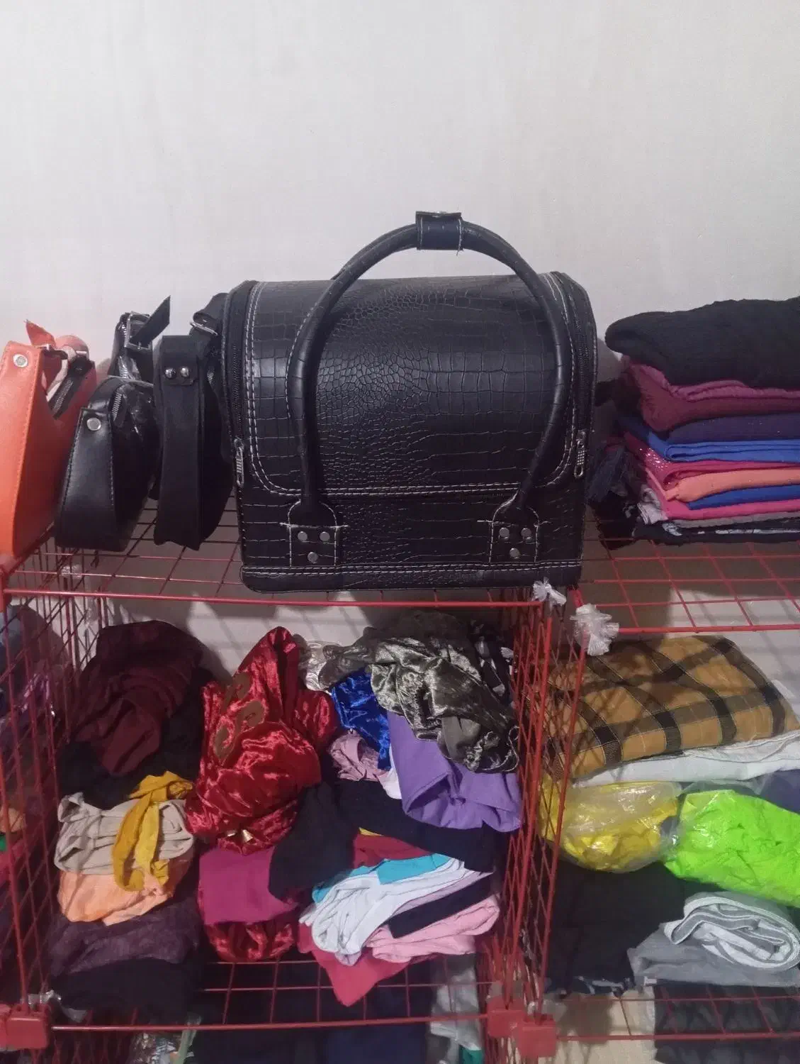 کیف نو|کیف، کفش، کمربند|زیرکوه, |دیوار