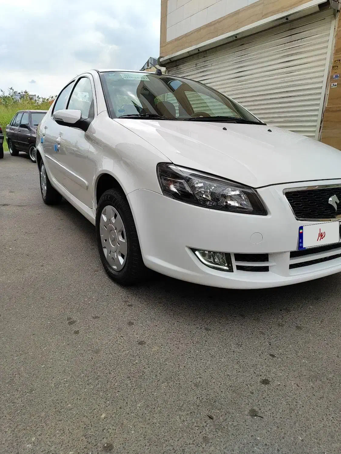 رانا پلاس 1403|خودرو سواری و وانت|رشت, باهنر|دیوار