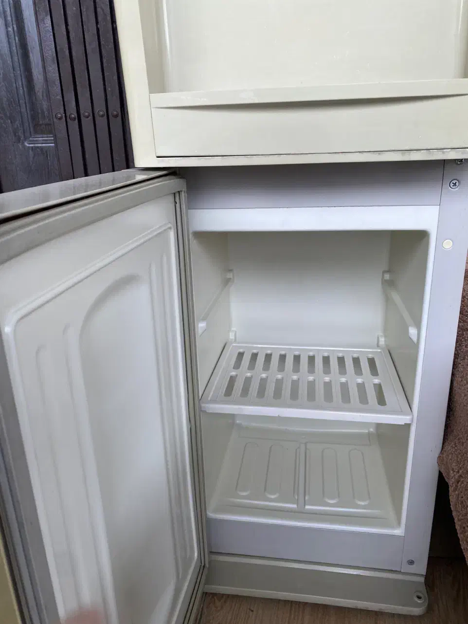 آبسردکن بوش اصلی در حد|آب‌سردکن و تصفیه آب|چمستان, |دیوار