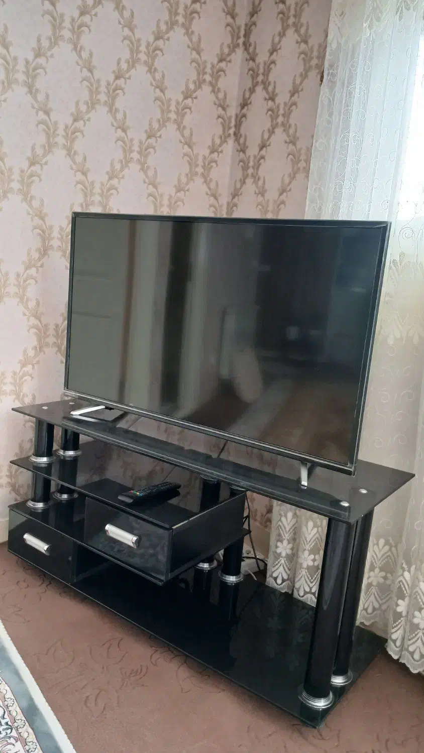 تلوزیون|تلویزیون و پروژکتور|الیگودرز, |دیوار