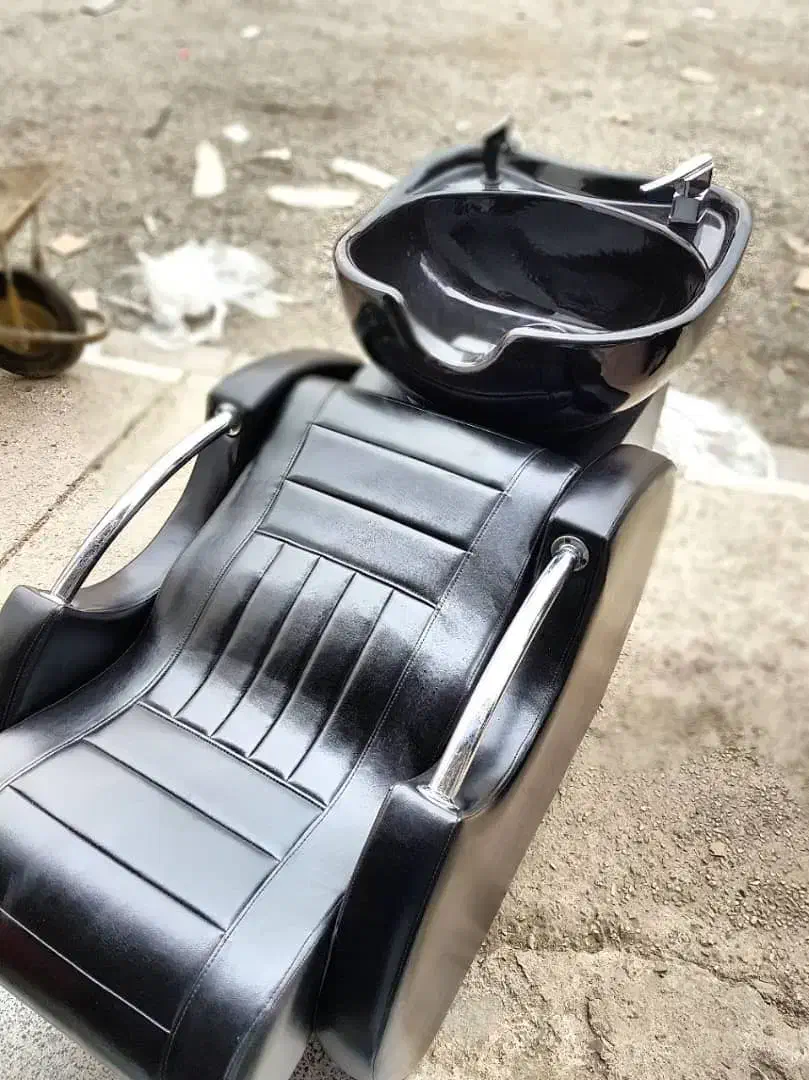 فروش تجهیزات آرایشگاهی|آرایشگاه و سالنهای زیبایی|بروجرد, |دیوار