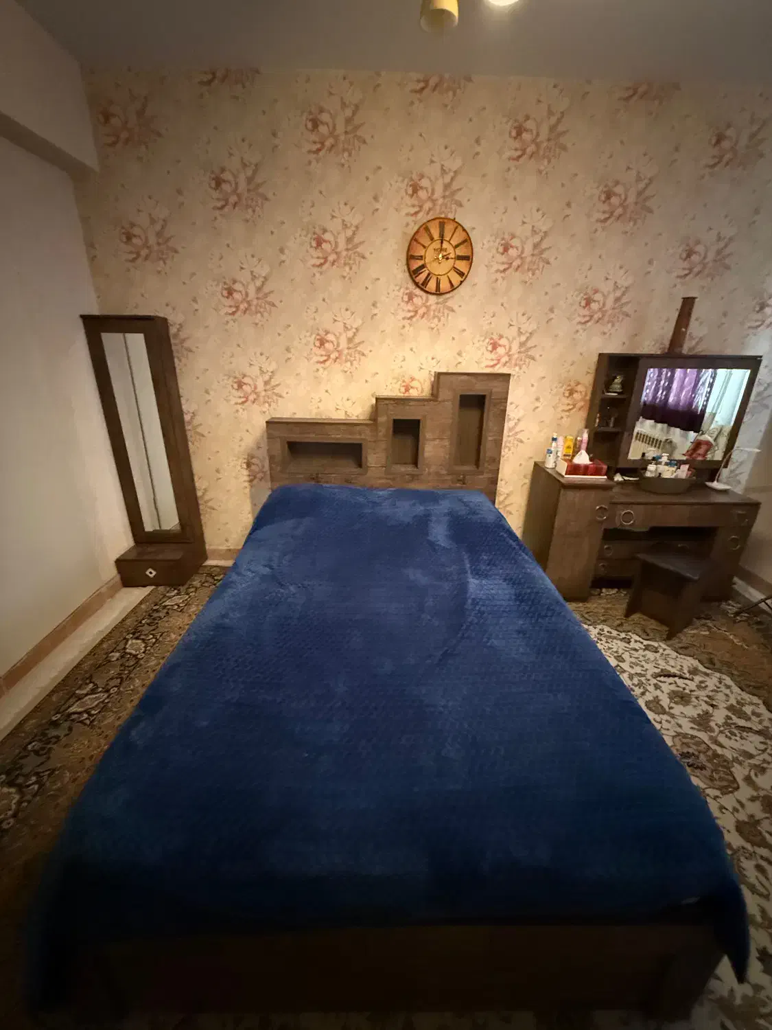 تخت خواب ۱ نفره بزرگ و جادار|تخت و سرویس خواب|تهران, سازمان آب|دیوار