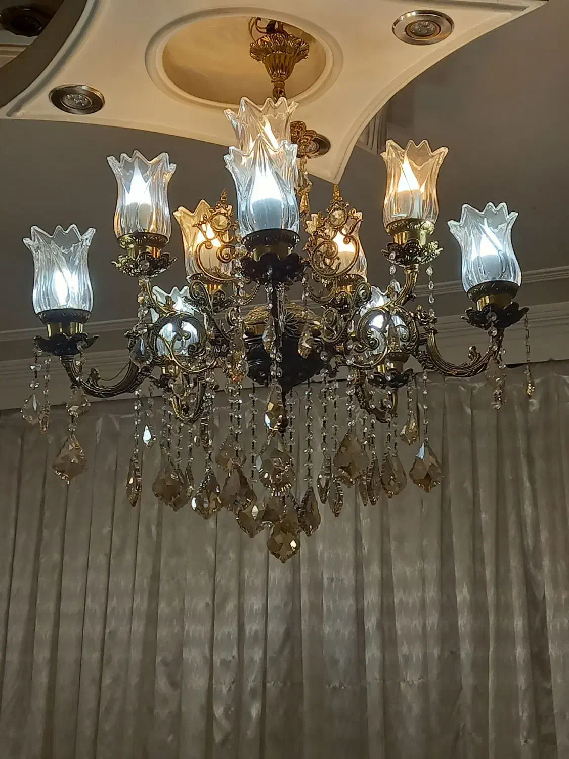 لوستر برنجی ۱۰ شعله|لوستر و چراغ آویز|قرچک, زیبا شهر|دیوار