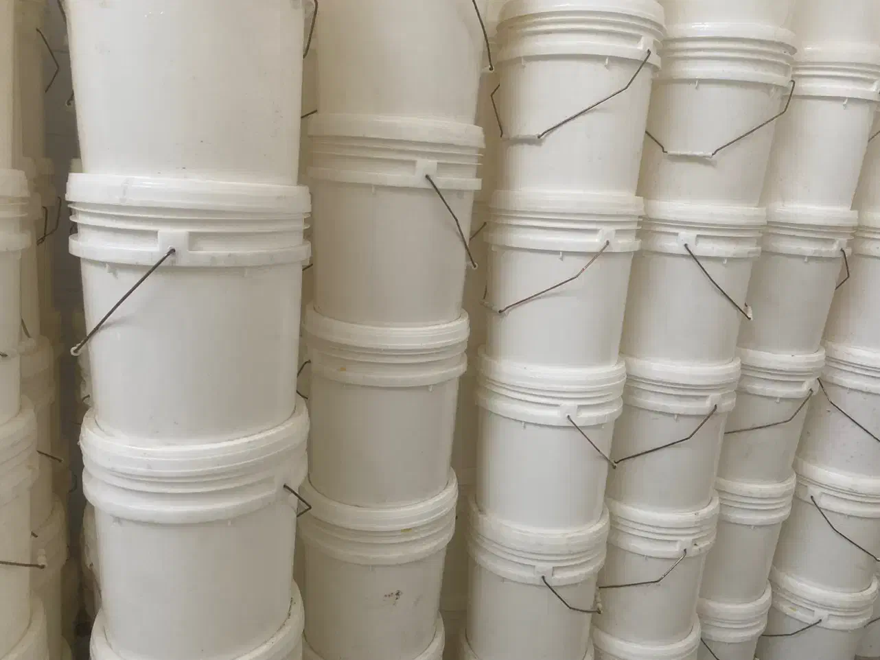 سطل ۳۰کیلویی با خط پلمپ تمیز بدون بو|ظروف نگهدارنده، پلاستیکی، یکبارمصرف|اصفهان, ارغوانیه|دیوار