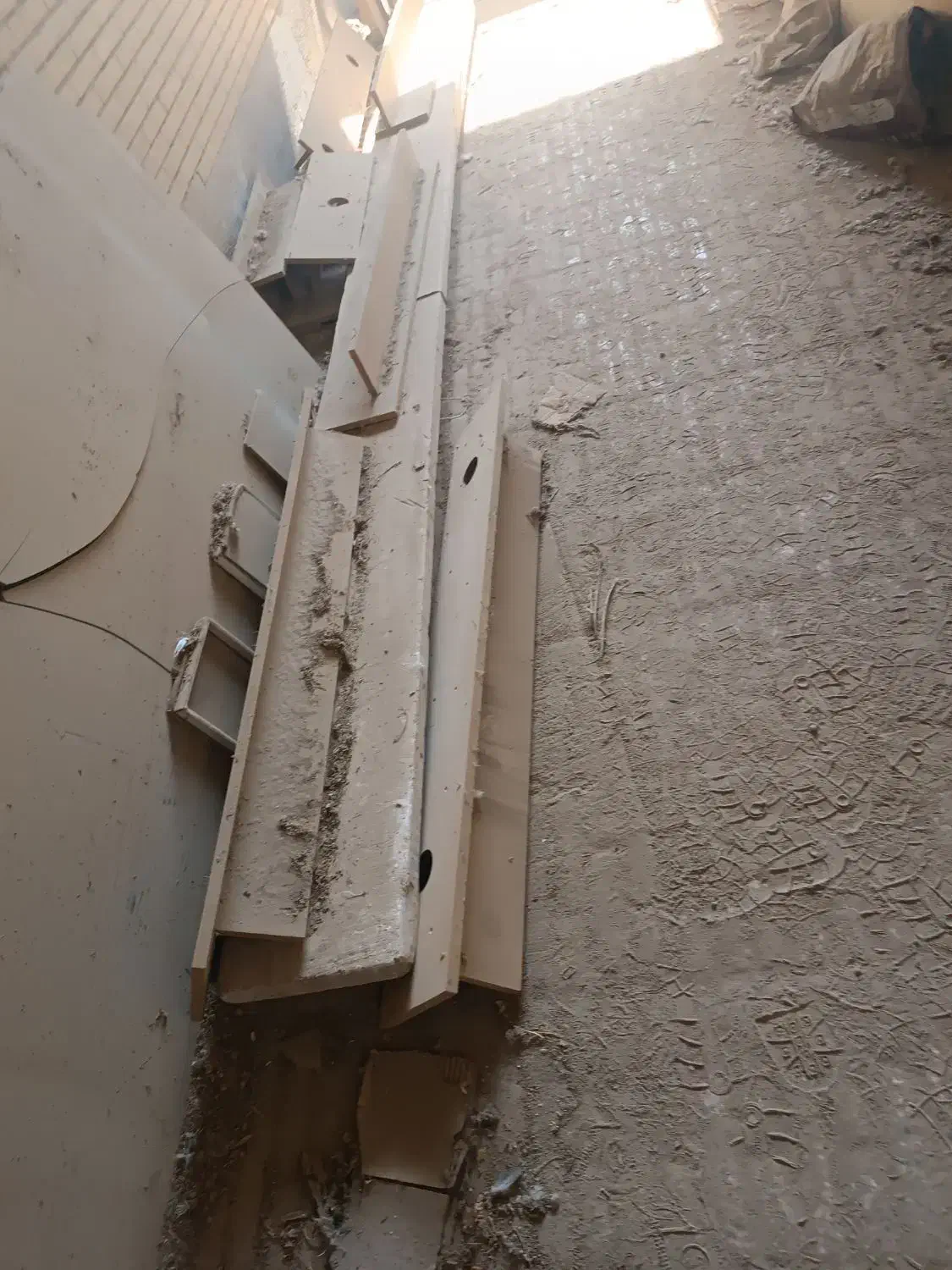 فروش دوعدد تخته بنایی باعرض ۳۰|مصالح و تجهیزات ساختمان|اصفهان, باغ نگاره|دیوار