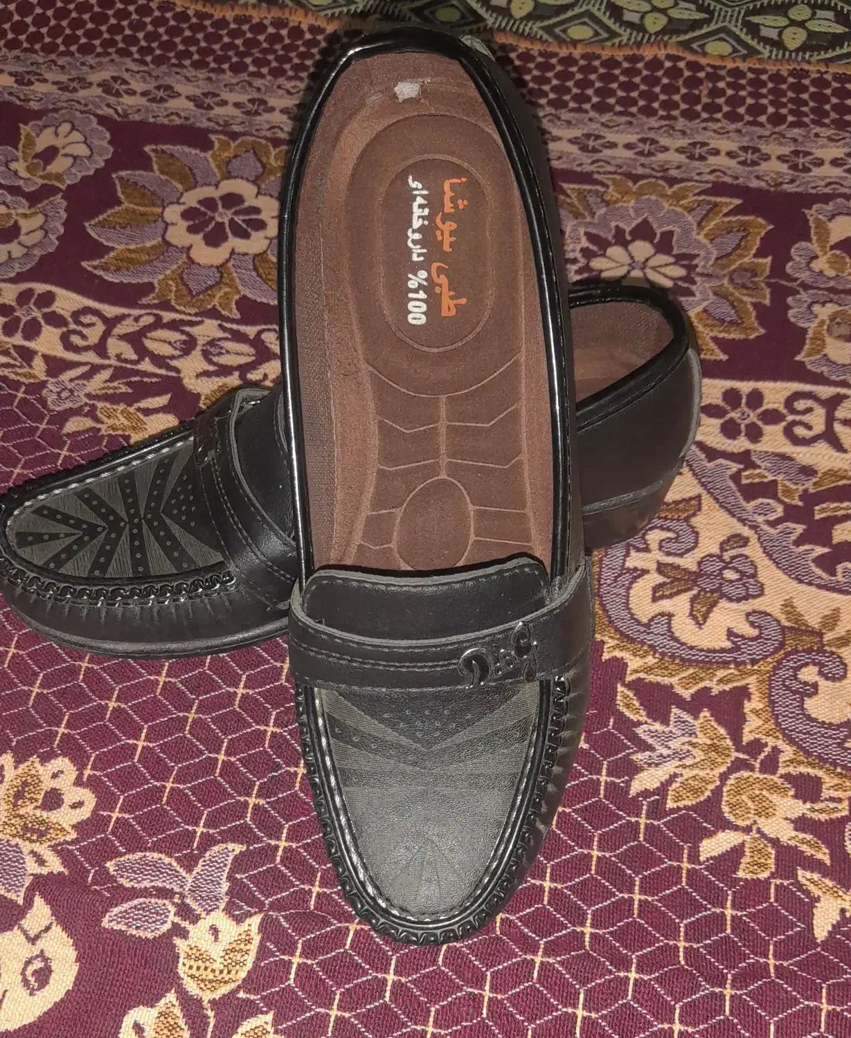 کفش زنانه|کیف، کفش، کمربند|قم, نیروگاه|دیوار