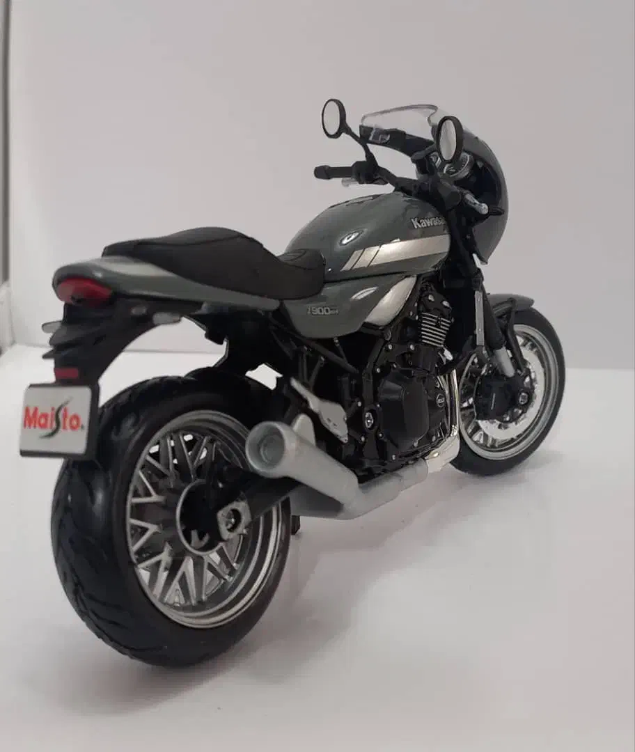 ماکت موتور کاوازاکی z900|کلکسیون و سرگرمی|تهران, فلسطین (میدان انقلاب)|دیوار