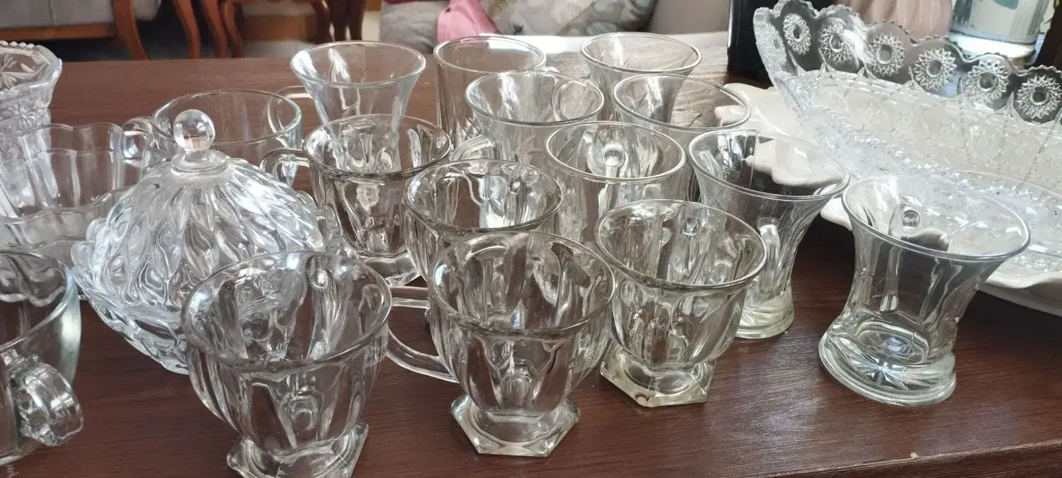 استکان چای و ظروف آشپزخانه|ظروف سرو و پذیرایی|رشت, پیرکلاچای|دیوار