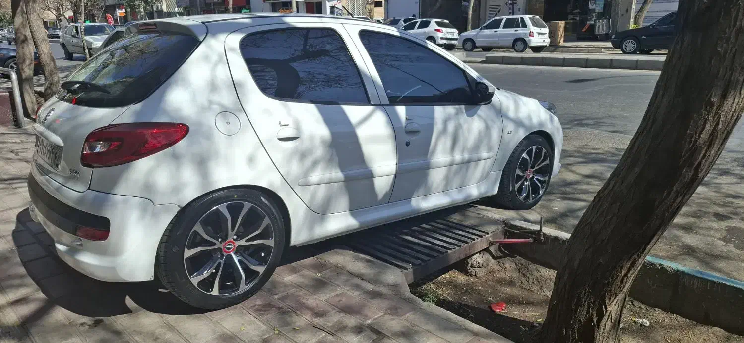 207|خودرو سواری و وانت|کرمان, |دیوار