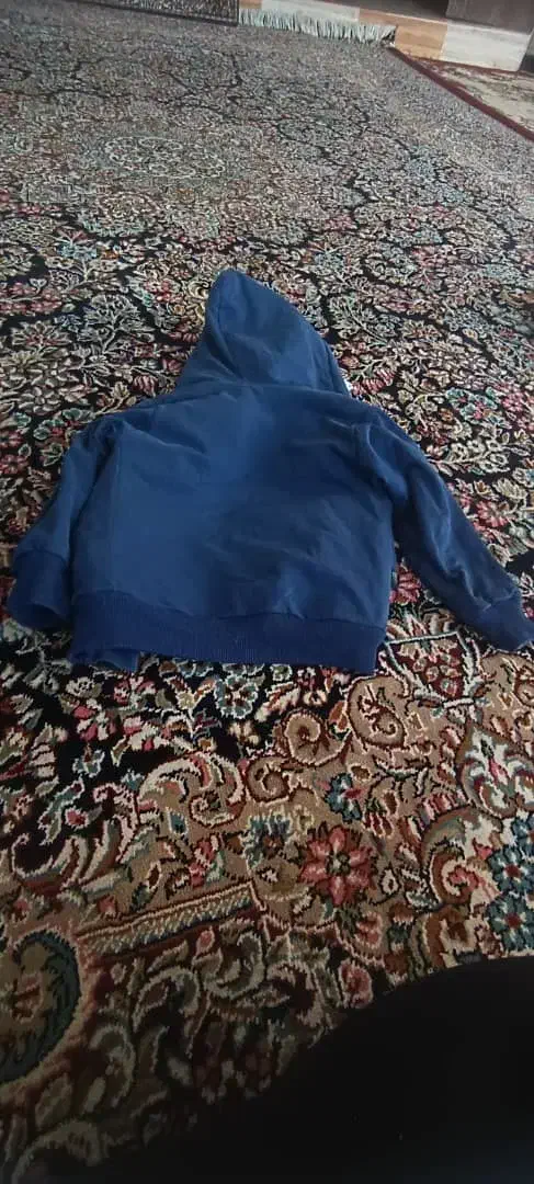 یک عدد کاپیشن و سویشرت پسرانه ۲تا۴سال|کفش و لباس بچه|کرمان, |دیوار