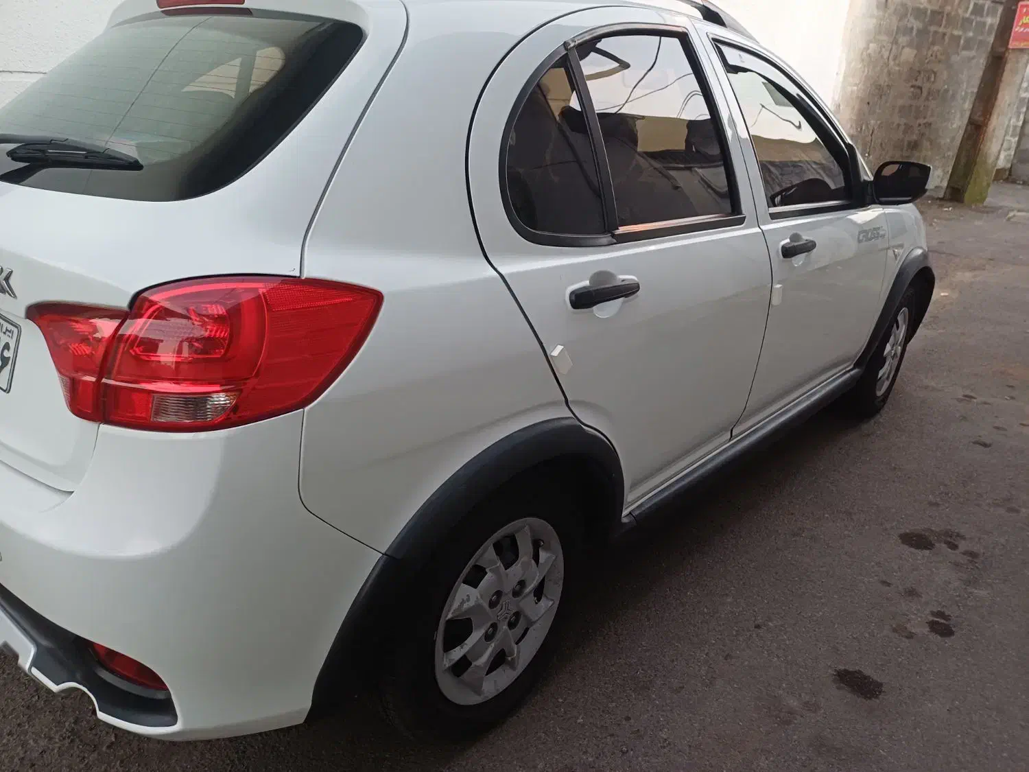 کوییک ۱۴۰۰|خودرو سواری و وانت|بندر انزلی, استادیوم|دیوار