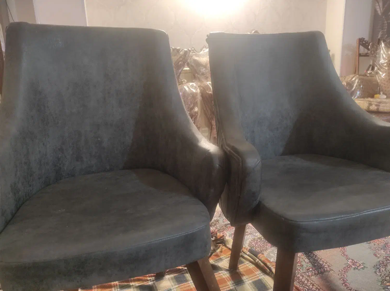 صندلی|صندلی و نیمکت|شاهین‌شهر, عطار|دیوار