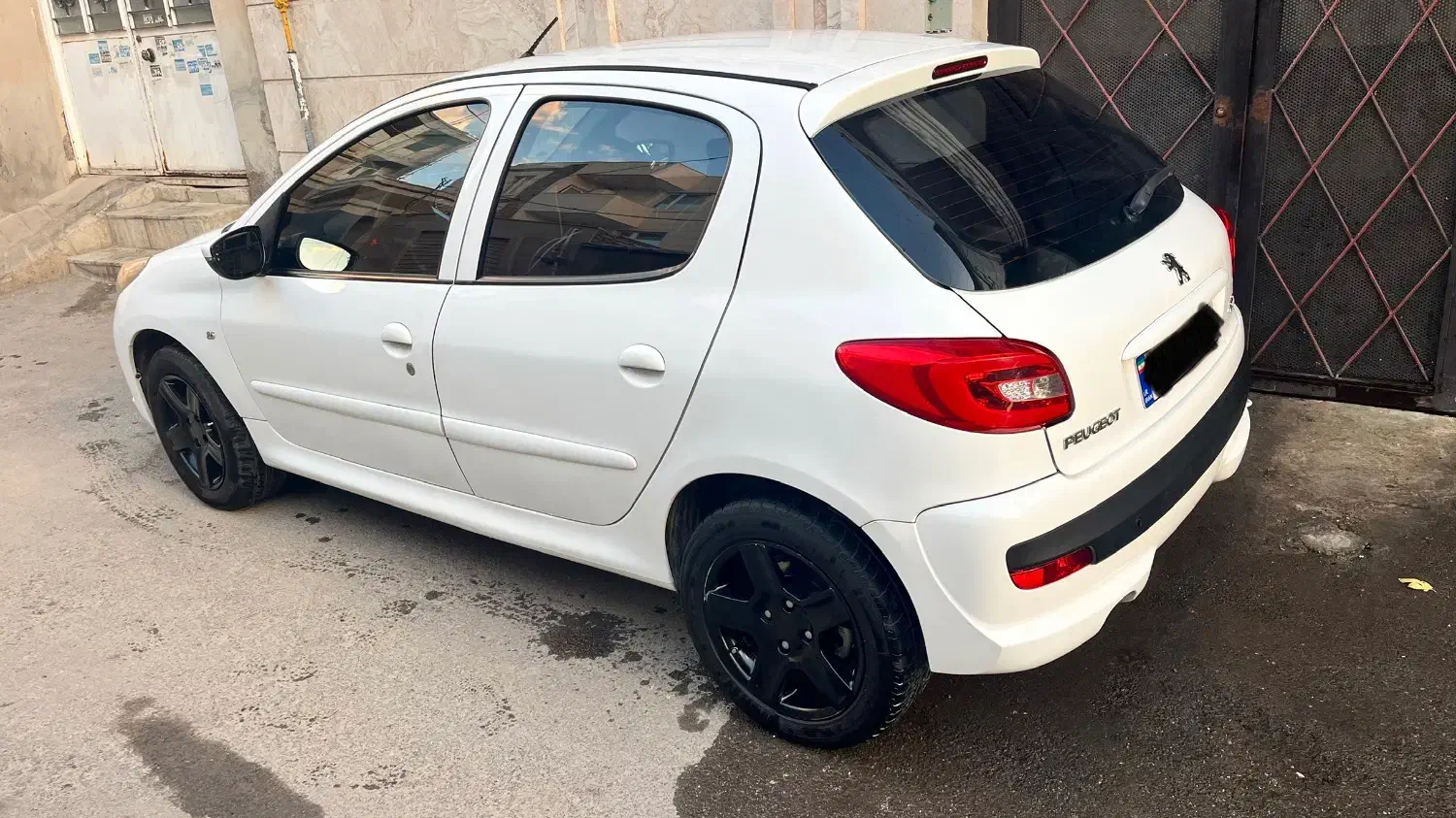 پژو ۲۰۷ بیرنگ|خودرو سواری و وانت|تاکستان, |دیوار