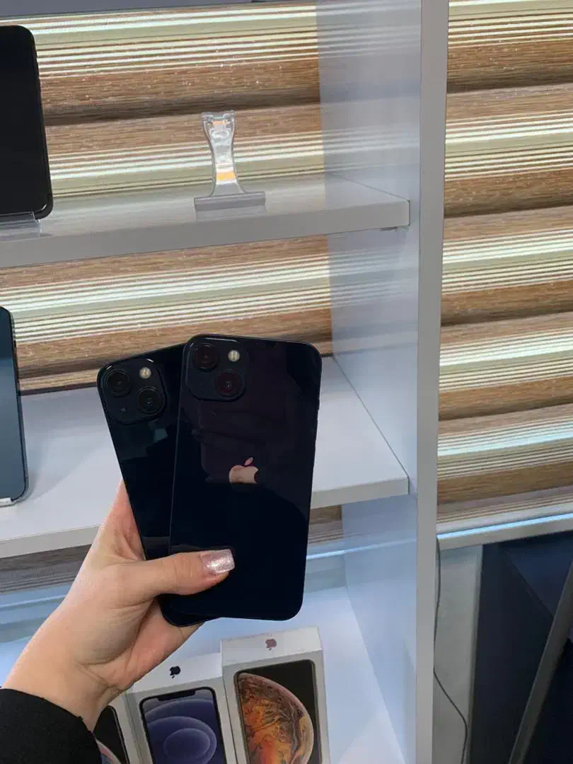 گوشی ایفون13normal128 خیلی تمیز درحد بدون بازشدگی|موبایل|تهران, جمهوری|دیوار