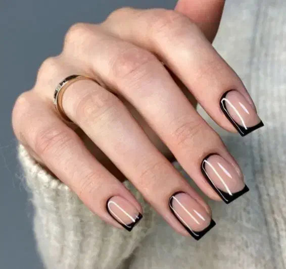 ترمیم ناخن،کاشت ناخن،سالن زیبایی (سریع و تمیز)|خدمات آرایشگری و زیبایی|تهران, فلسطین (میدان انقلاب)|دیوار