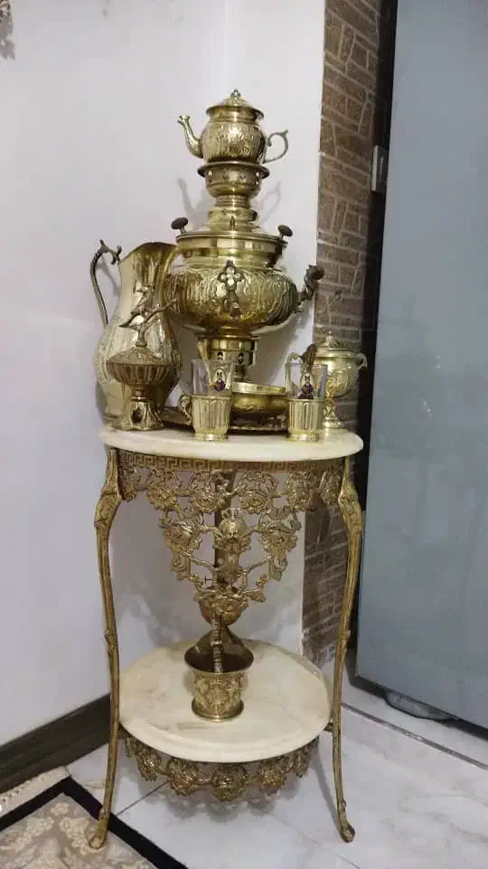 میزسماور برنز ده لیتر با کل وسایل|کلکسیون اشیاء عتیقه|دزفول, |دیوار