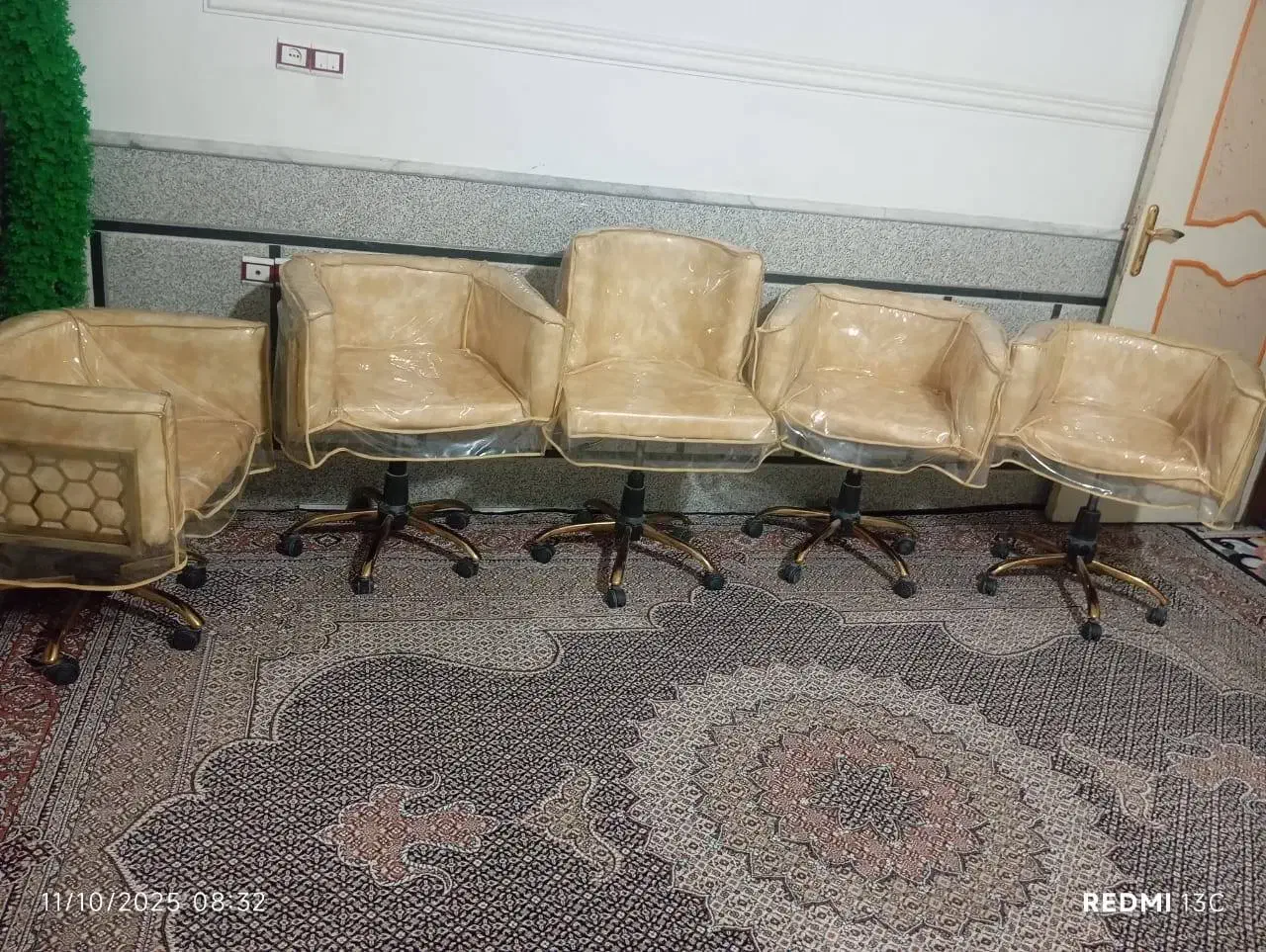 ۵ عدد صندلی اصلا استفاده نشده|صندلی و نیمکت|زاهدان, |دیوار