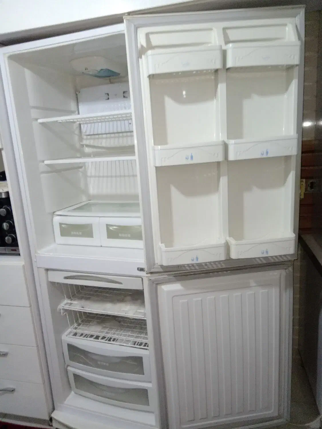 فروش لوازم خانگی+قالی دستبافت+آینه کنسول+گازطرح فر|یخچال و فریزر|هرسین, |دیوار