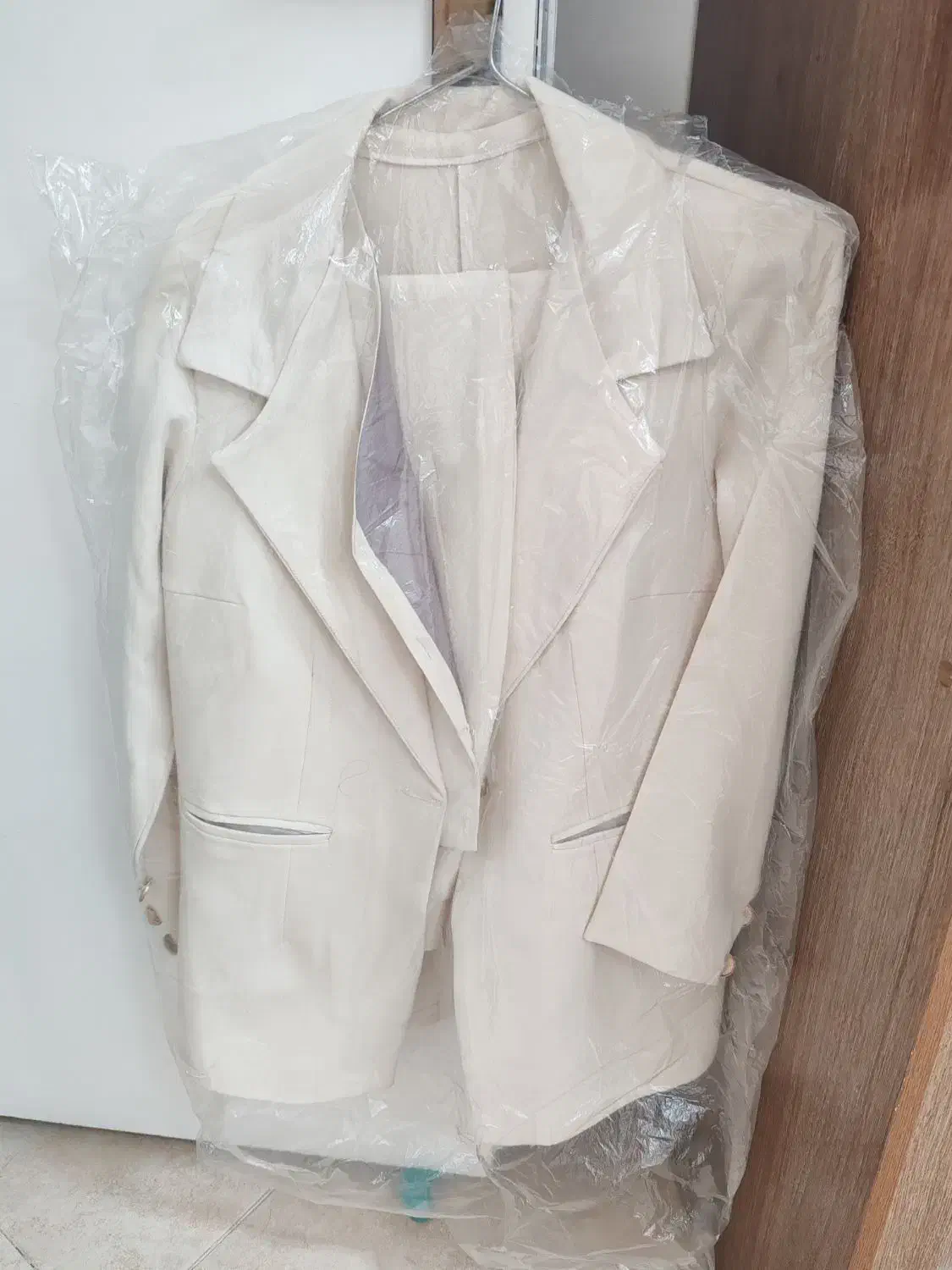 لباس زنانه|لباس|کرج, عظیمیه|دیوار