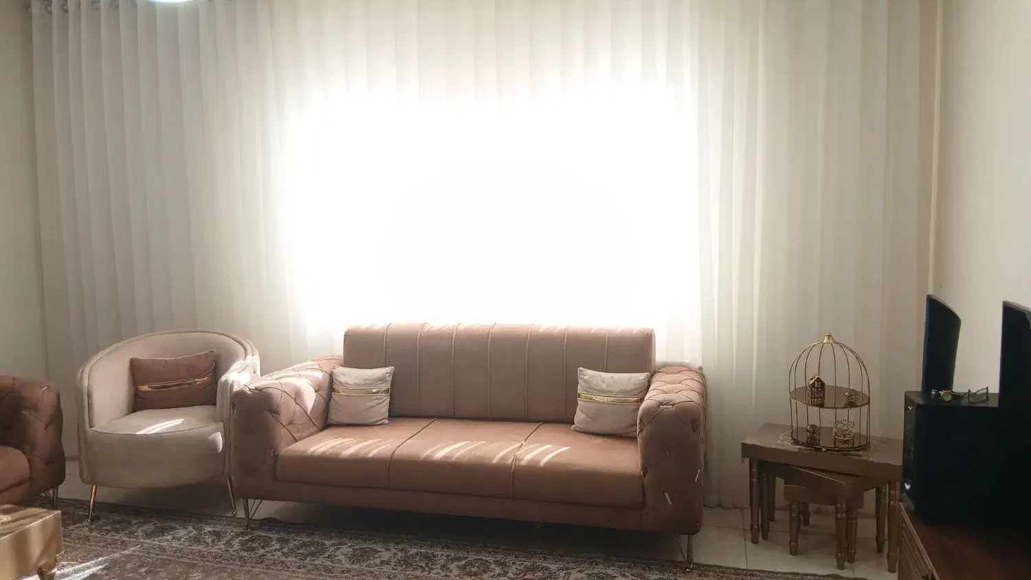 فروش مبل  ۸ نفره  تخت خواب شو  تمیز در حد نو|مبلمان خانگی و میز عسلی|تربتحیدریه, شهرک ولیعصر|دیوار