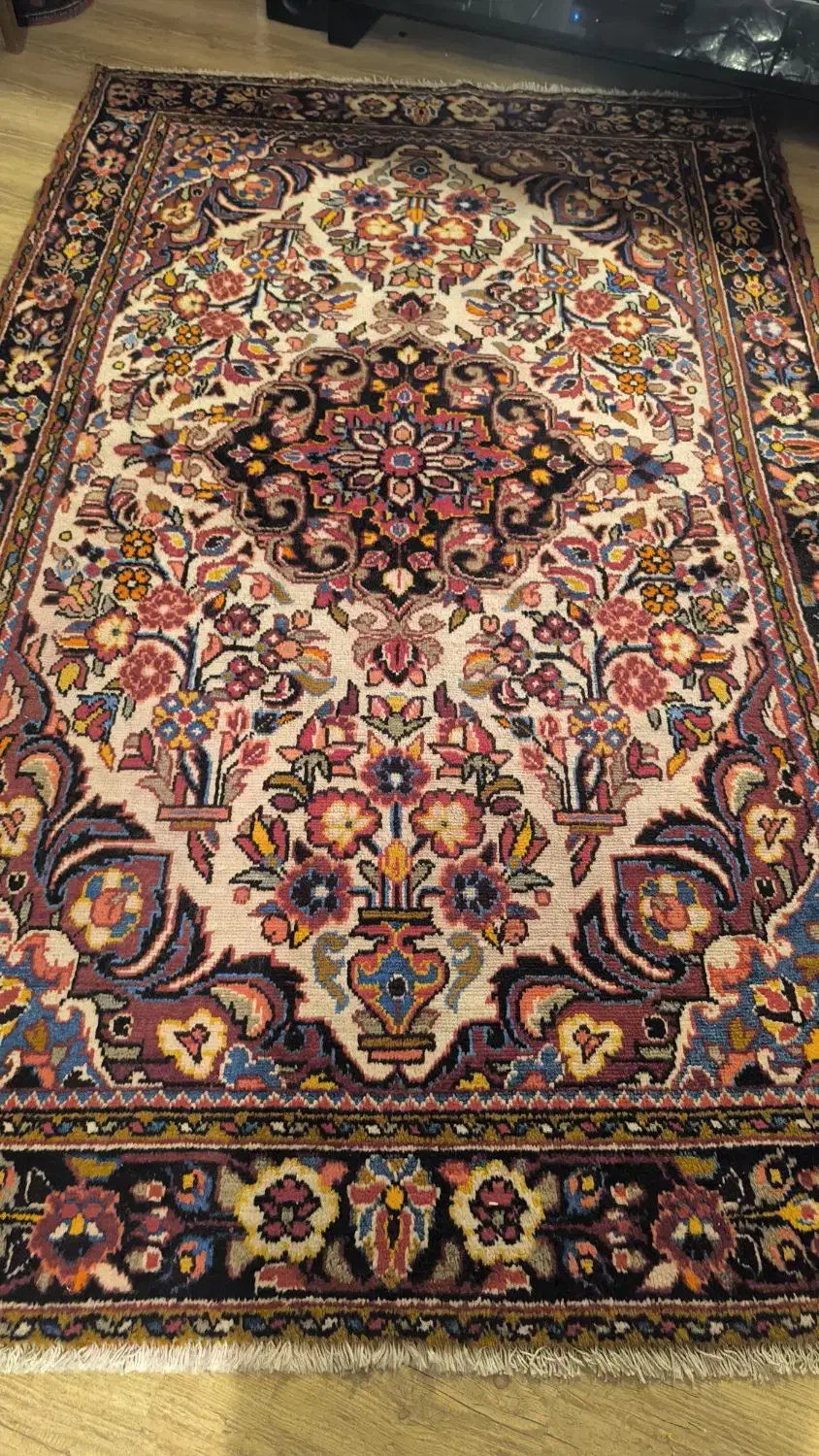 قالیچه دستباف|فرش|تهران, نظامی گنجوی (توانیر)|دیوار