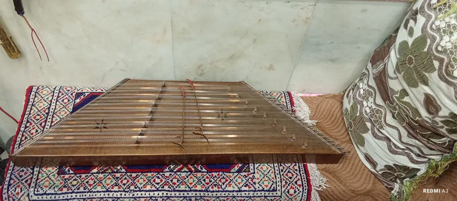 سنتورباصدای عالی|سازهای سنتی|مراغه, |دیوار