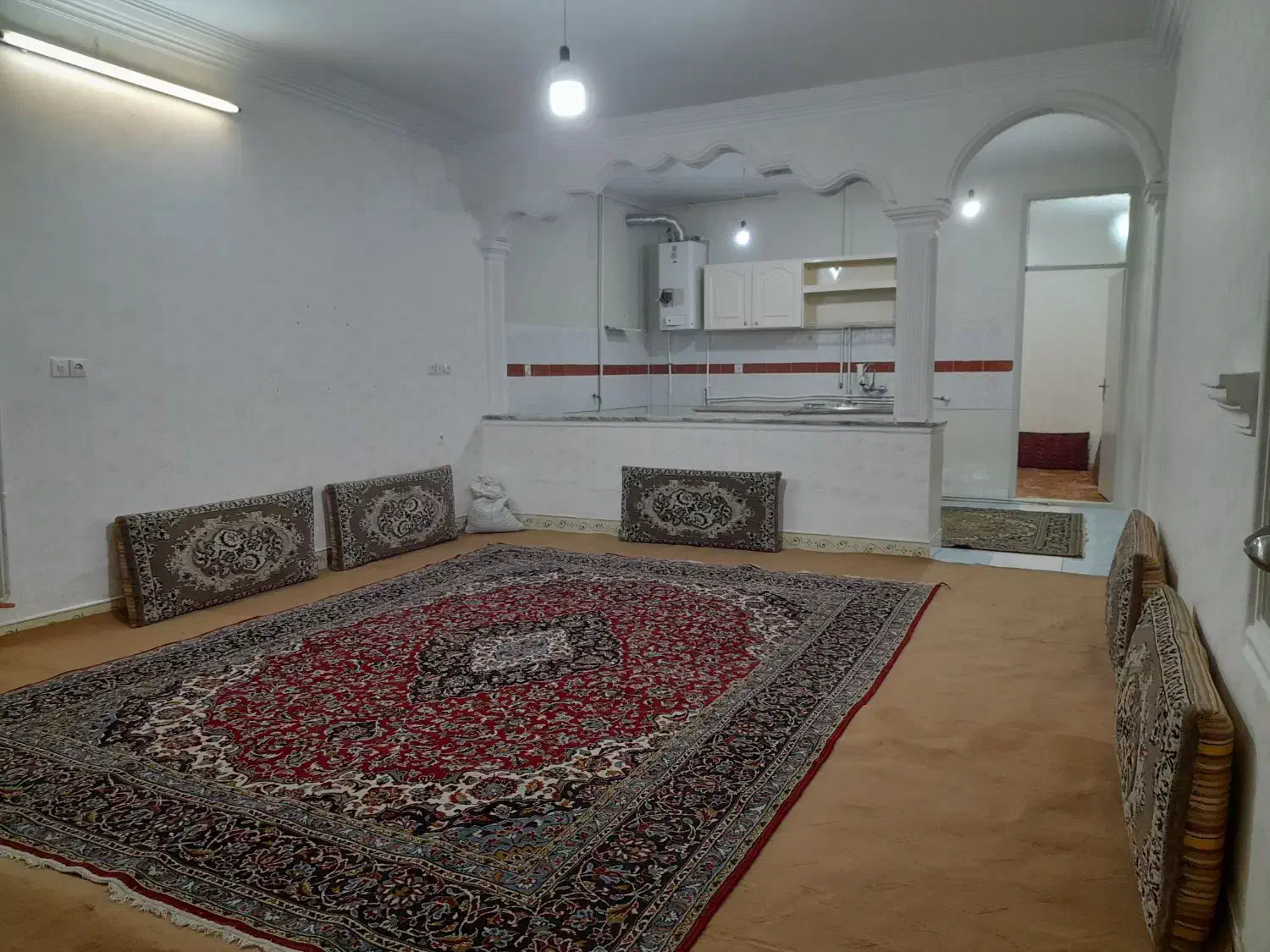 اجاره آپارتمان وسویت روزانه وهفتگی|اجارهٔ کوتاه‌مدت آپارتمان و سوئیت|مشهد, نظام دوست|دیوار