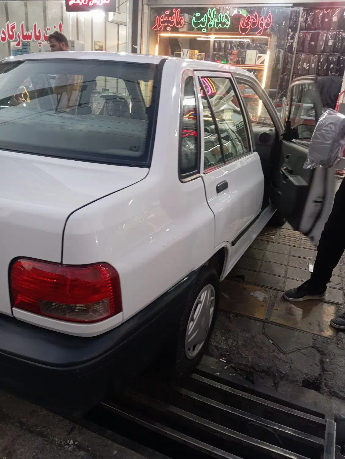 فروش ماشین|خودرو سواری و وانت|چابهار, |دیوار