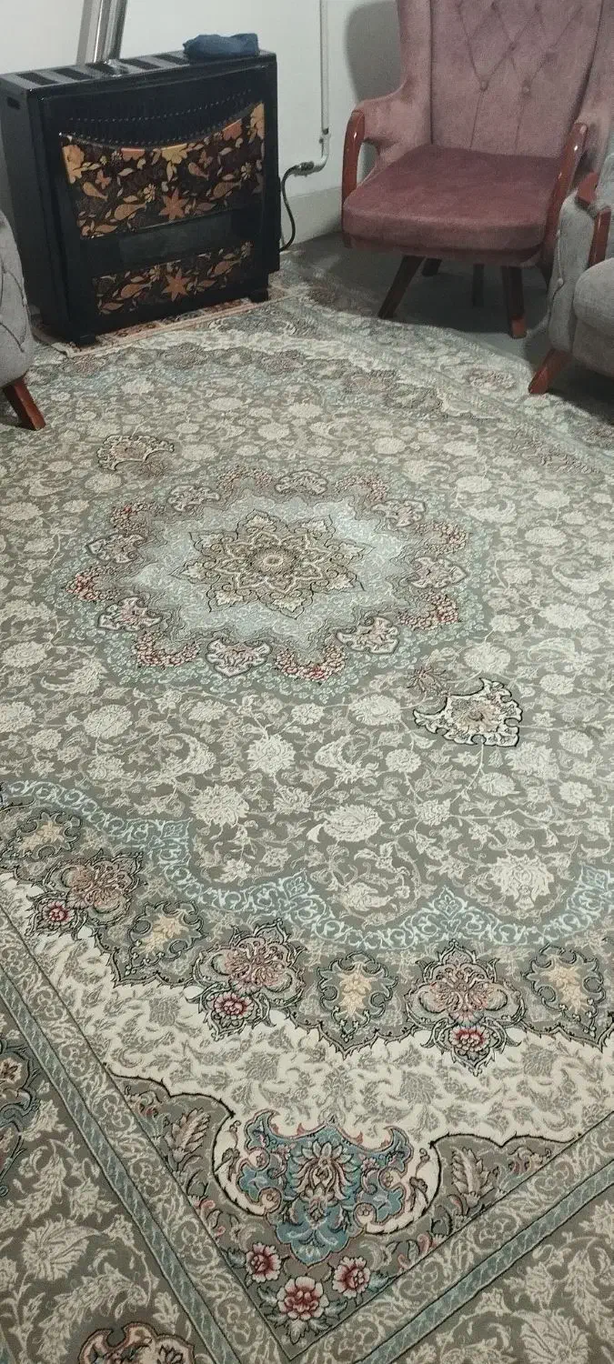 فرش ۹ متری ۱۲۰۰ شانه|فرش|همدان, |دیوار