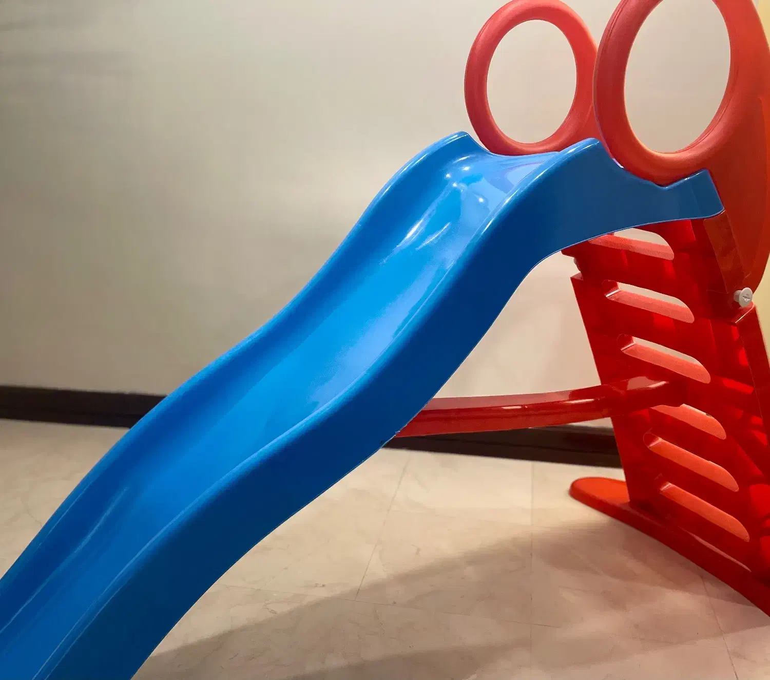 سرسره ۶ پله موج دار|اسباب و اثاث بچه|تهران, قلهک|دیوار