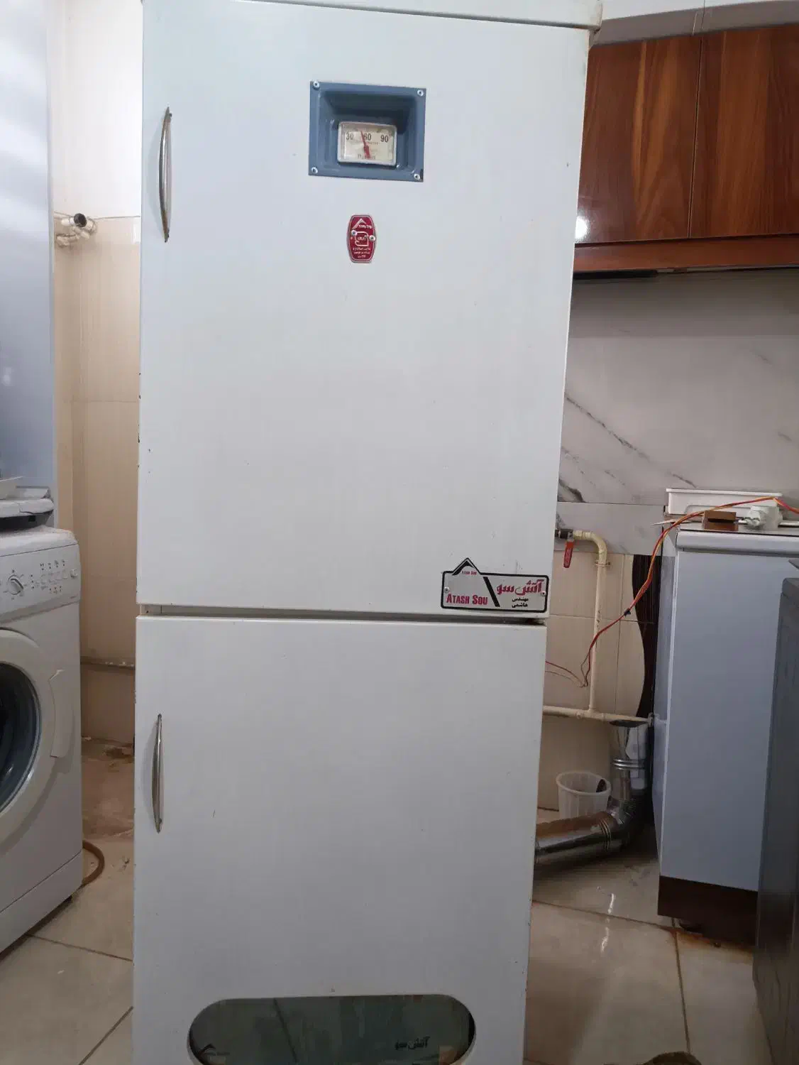 فروش آب گرمکن ایستاده یخچالی|آبگرمکن، پکیج، شوفاژ|مراغه, |دیوار