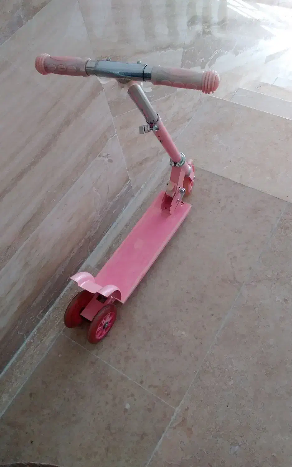 اسکوتر|دوچرخه، اسکیت، اسکوتر|یاسوج, |دیوار