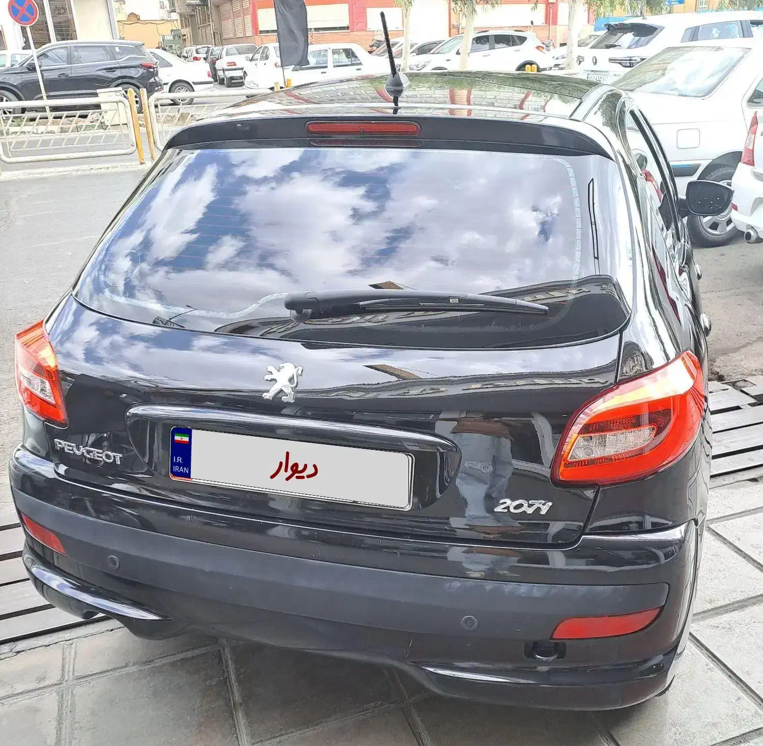 207 پانا مدل 1401|خودرو سواری و وانت|قم, تولید دارو و یخچال|دیوار