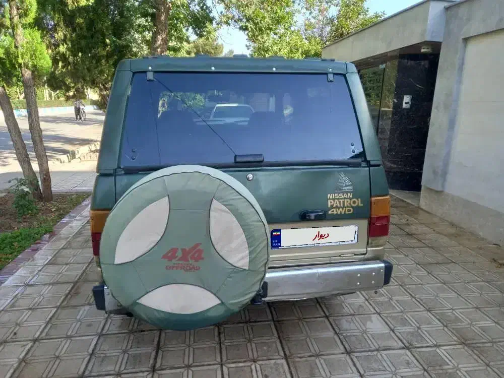 پاترول مدل۷۷ بدون رنگ همه چیز درجه یک و به شرط|خودرو سواری و وانت|اصفهان, تیران|دیوار