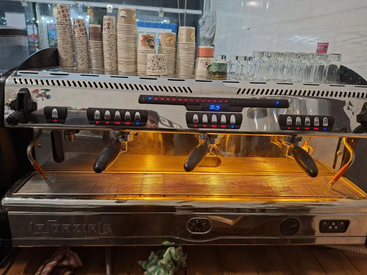 تجهیزات کافه|کافی‌شاپ و رستوران|شیراز, کیان آباد|دیوار