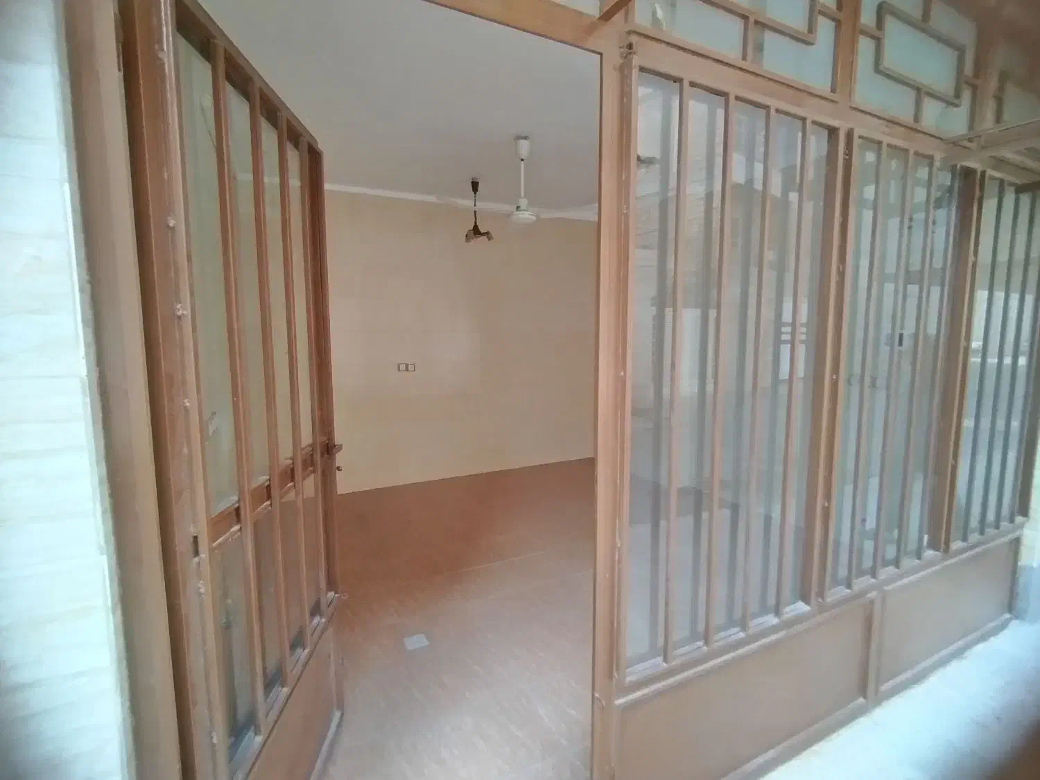 اجاره مغازه 20متری عاشوری کوچه بهارستان 42|اجارهٔ مغازه و غرفه|بوشهر, |دیوار