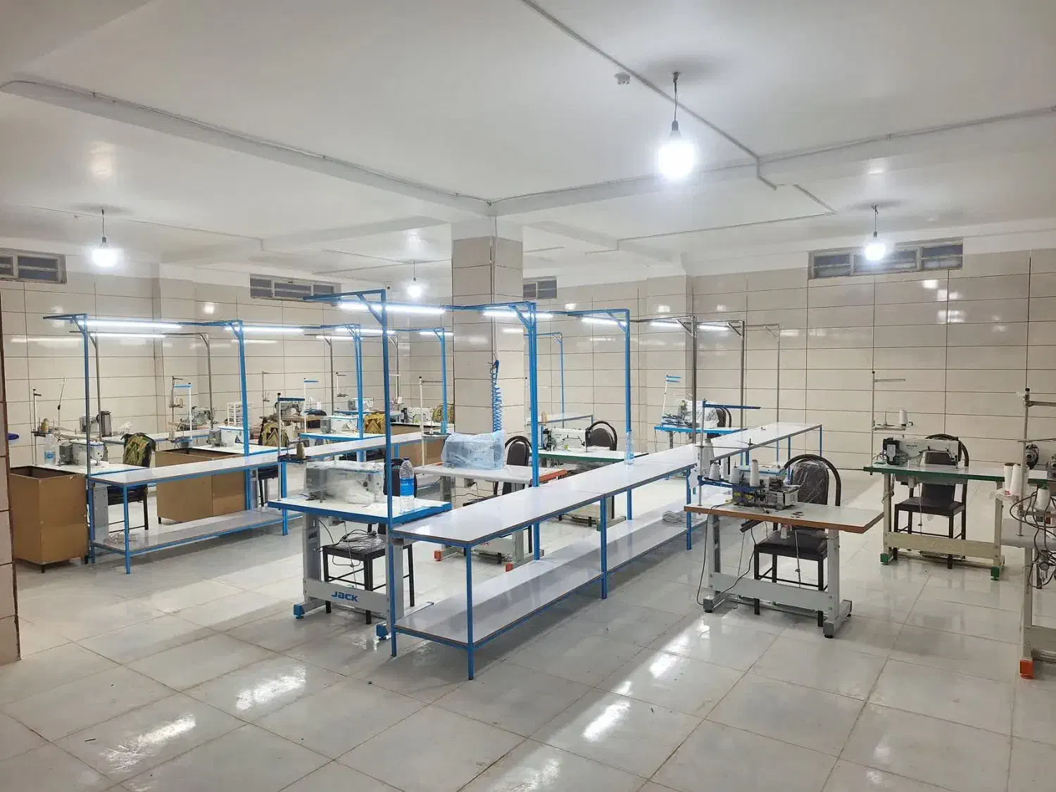 استخدام مدیر تولید ، دوزنده و خیاط ، نیروی ساده|استخدام صنعتی، فنی، مهندسی|یزد, |دیوار