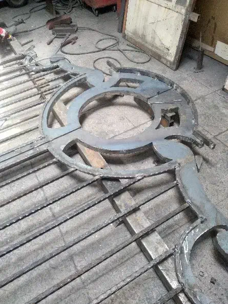 جوشکاری سیار و در محل تضمینی|خدمات پیشه و مهارت|شاهینشهر, چمران|دیوار