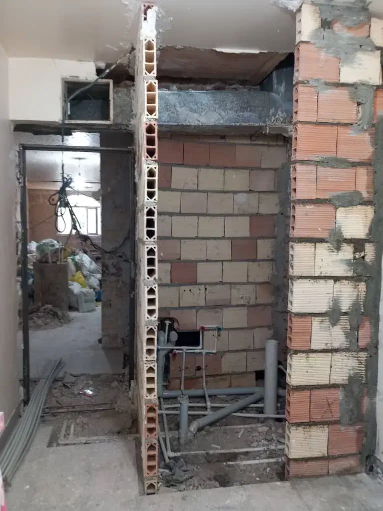 بازسازی تخریب کاشی کاری گچ کاری بنایی سیمان کاری|خدمات پیشه و مهارت|تهران, مرزداران|دیوار